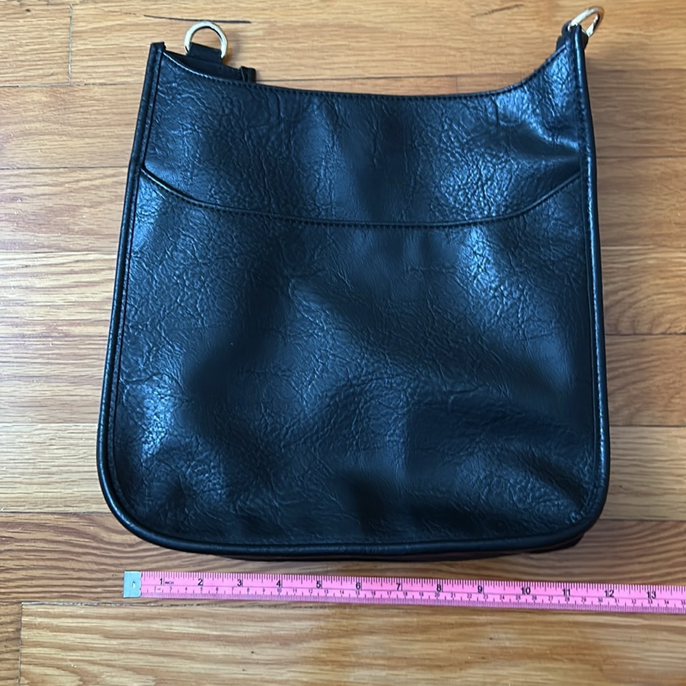 Ahdorned Black Bag - Picture 8 of 8